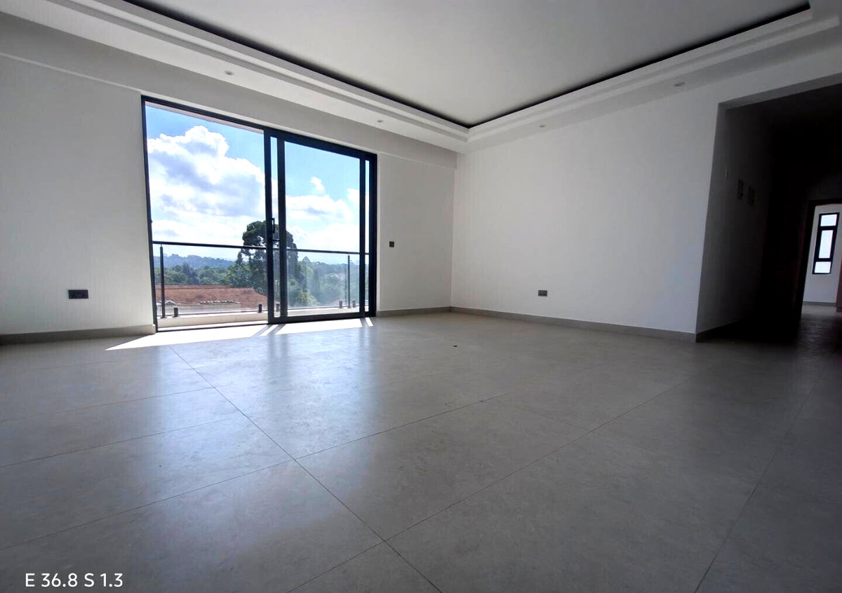 3 Ensuite Bedrooms with Closed Kitchen & Gym - Spring Valley