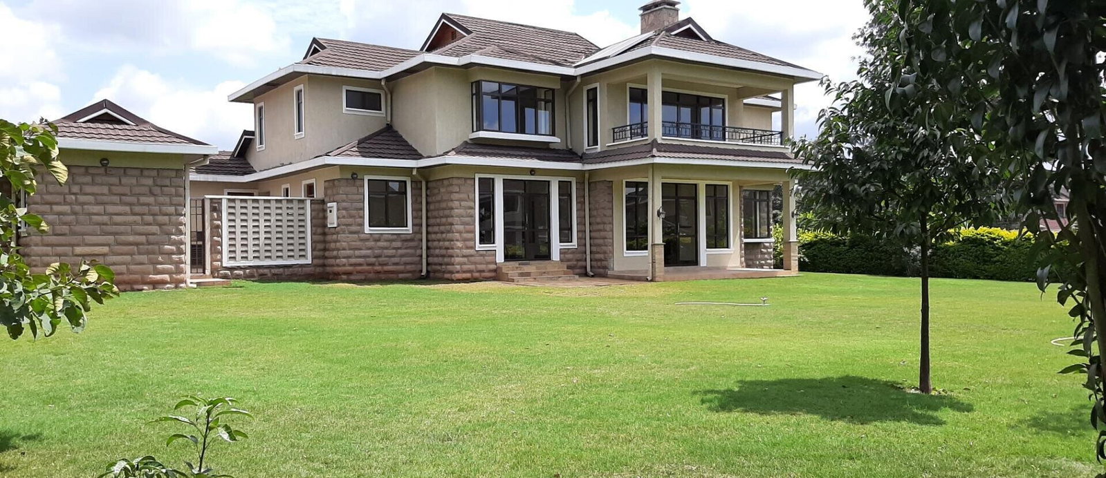 4-Ensuite Townhouse with Fireplace & Staff Quarters – Karen