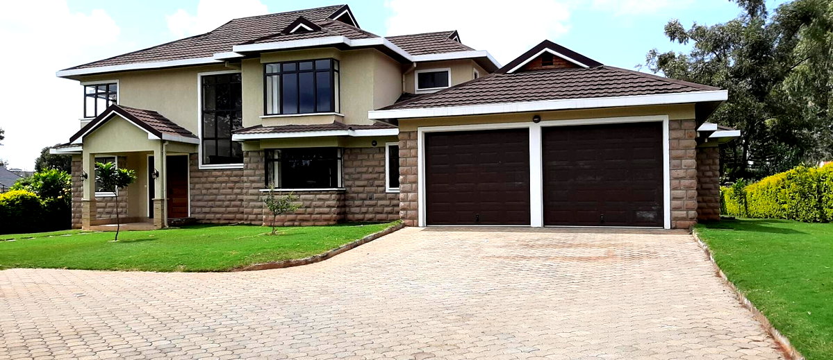 4-Ensuite Townhouse with Fireplace & Staff Quarters – Karen