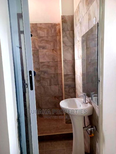 2bdrm Apartment in Ganjoni, Mombasa CBD for Sale - Image 2