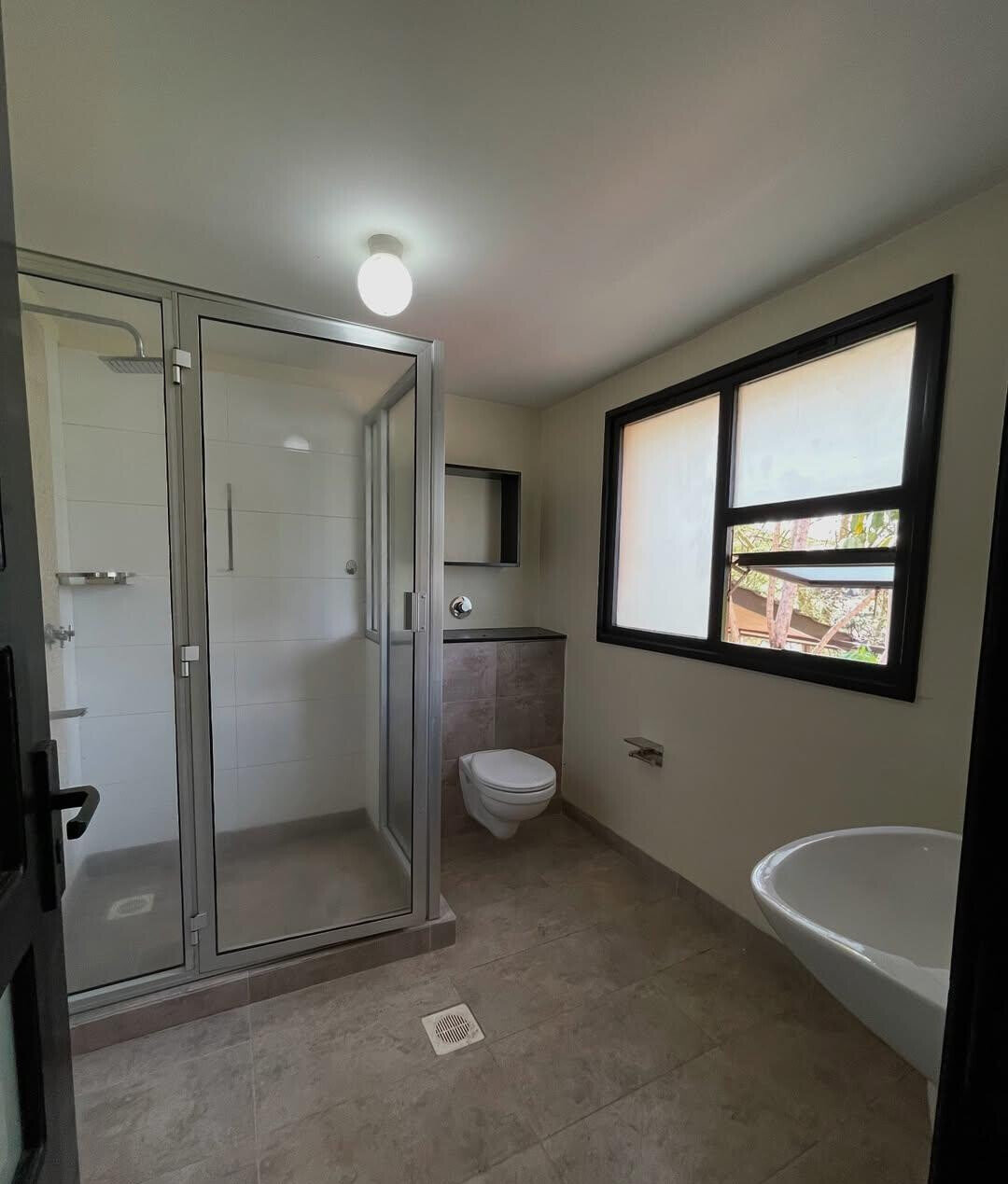 5-Ensuite Townhouse with Lake & Clubhouse – Karen Gated Estate