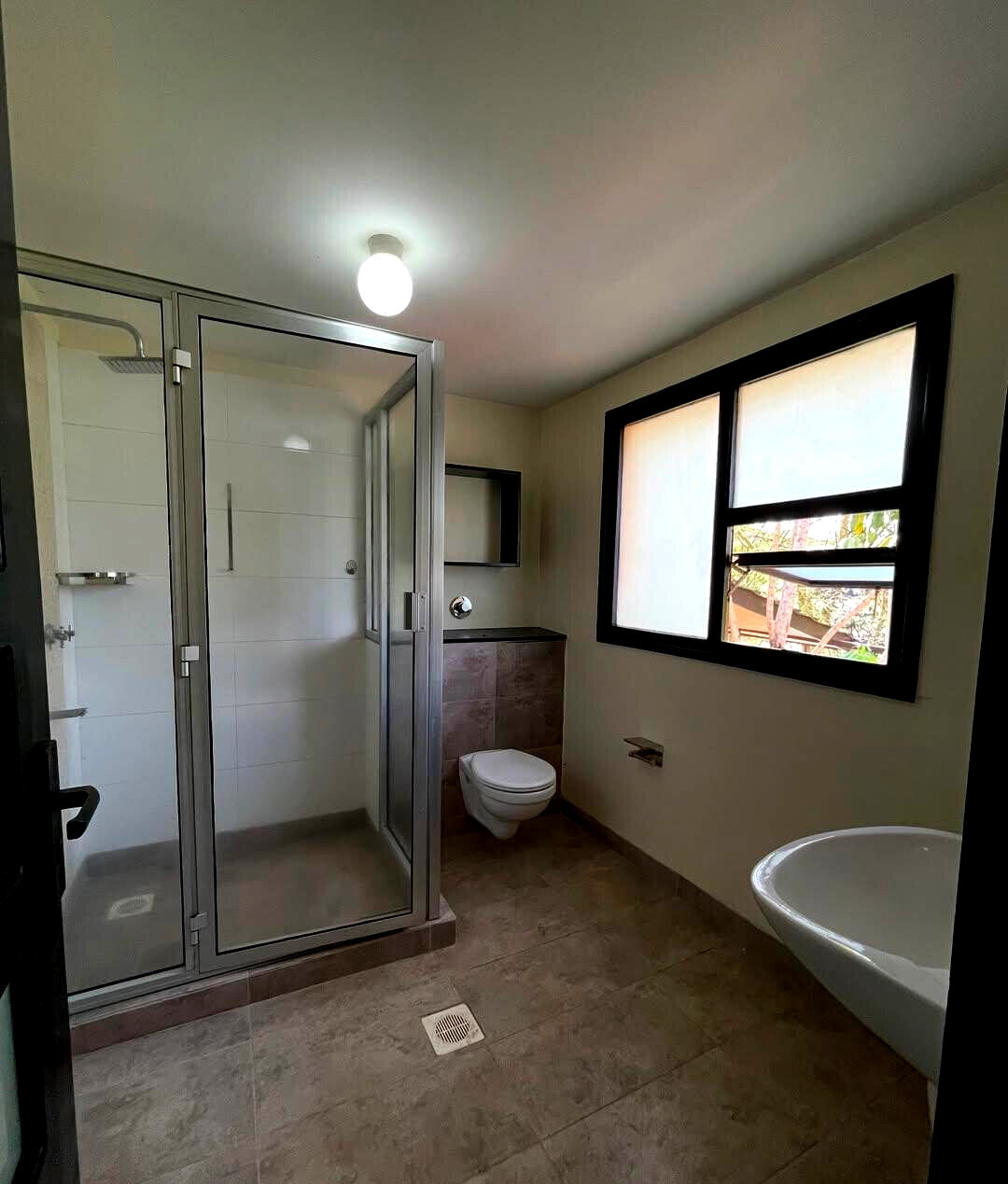 5-Ensuite Townhouse with Lake & Clubhouse – Karen Gated Estate