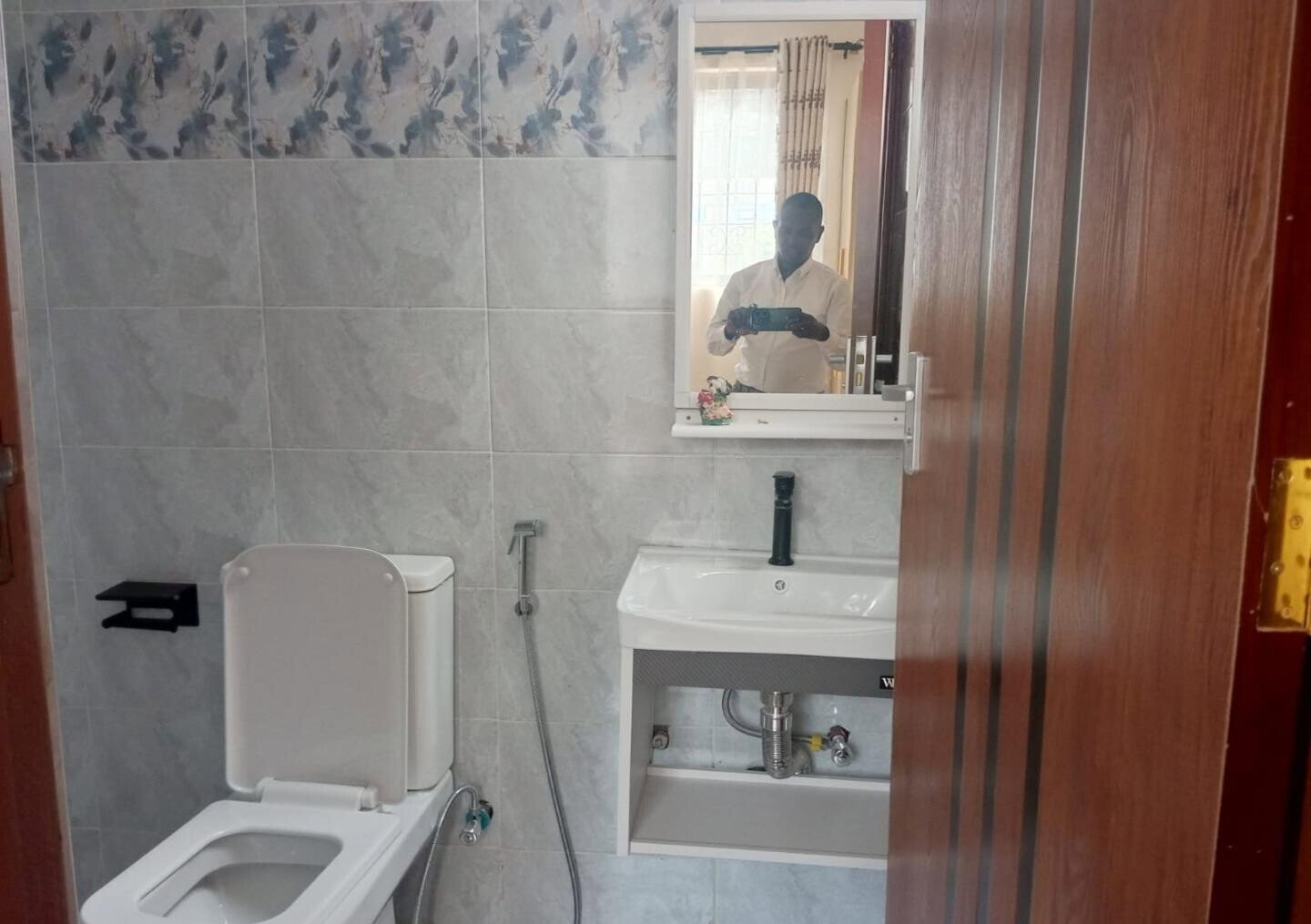 3BR Apartment with Lake Views & Pool - Master Lake View, Nakuru