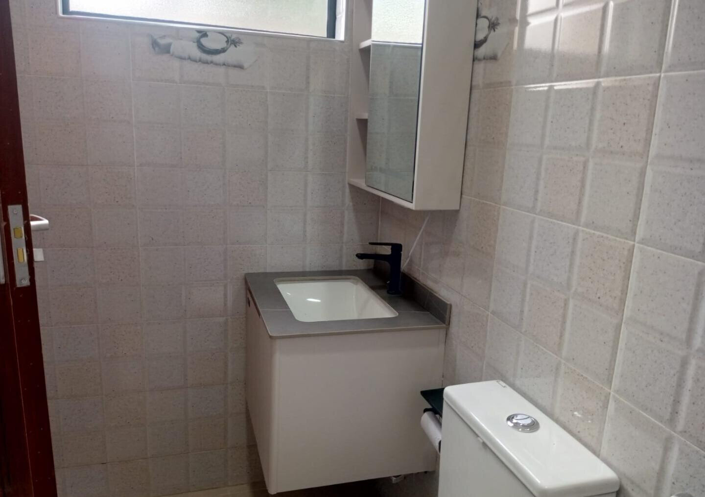 3BR Apartment with Lake Views & Pool - Master Lake View, Nakuru