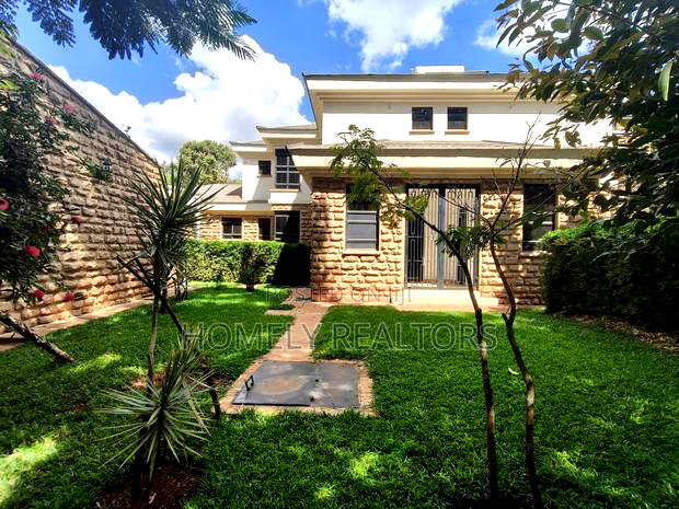 4bdrm Maisonette in Nairobi, Karen for rent