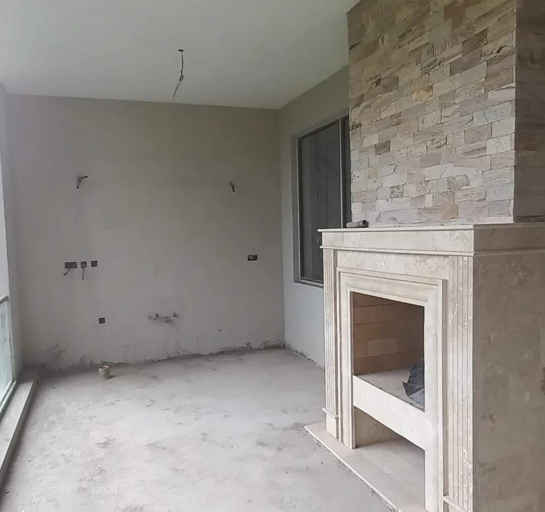 Half-Acre Townhouse with DSQ & Mature Garden – Hardy, Karen