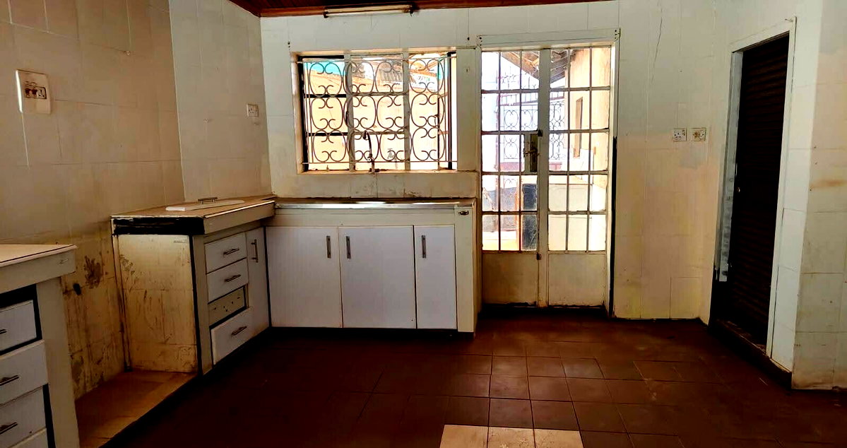 1 Acre Bungalow at KSh 300K