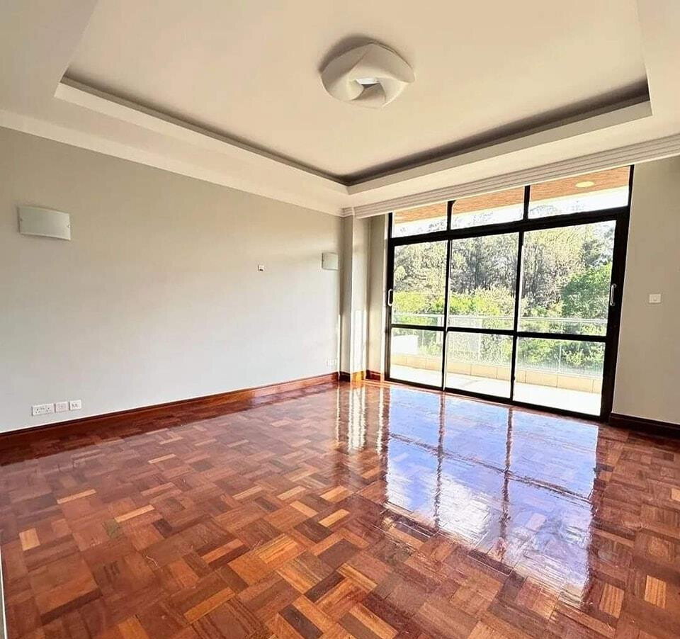 5-Ensuite Villa with Fireplace & Shared Pool – Karen Near Bomas