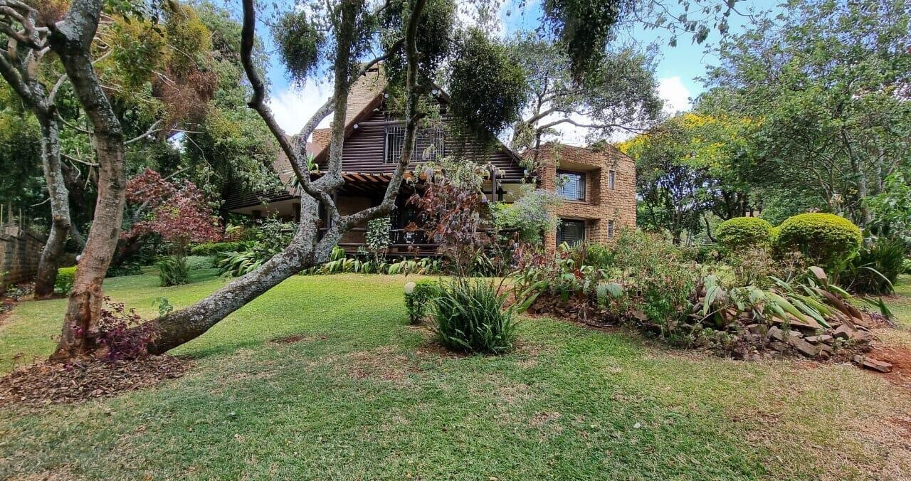 1/2 Acre 5BR Garden Home