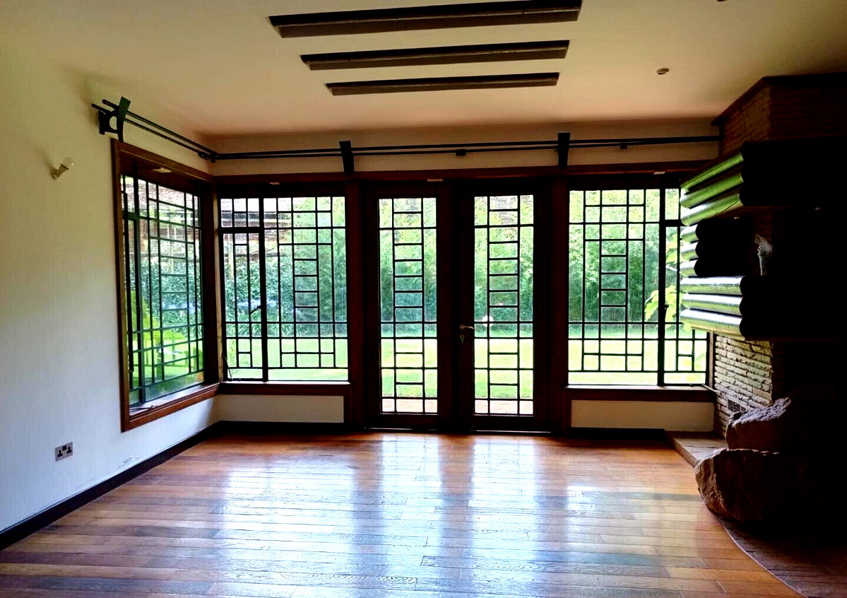 1/2 Acre 5BR Garden Home