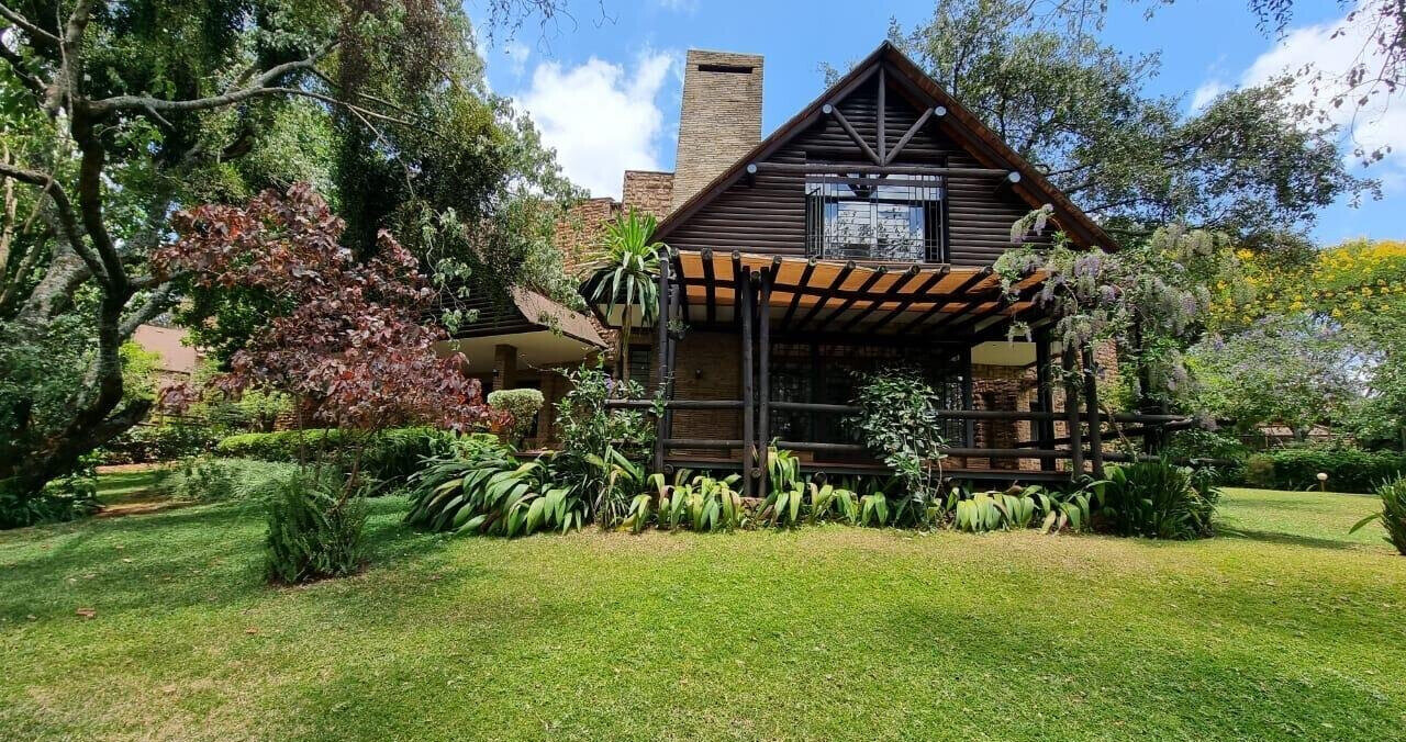 1/2 Acre 5BR Garden Home