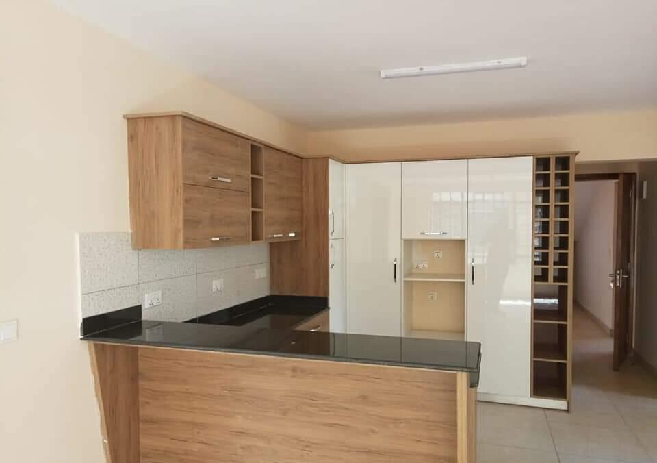 4 En-Suite Bedrooms with Jacuzzi & Bamboo Flooring - Kitisuru