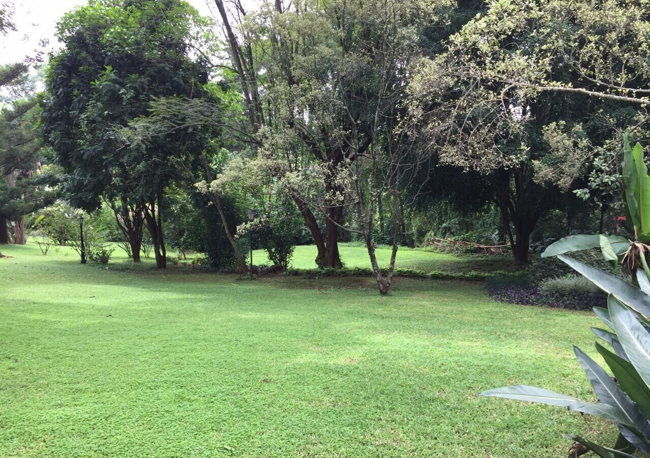 Half Acre Garden Plot with Parking at KSh 70M