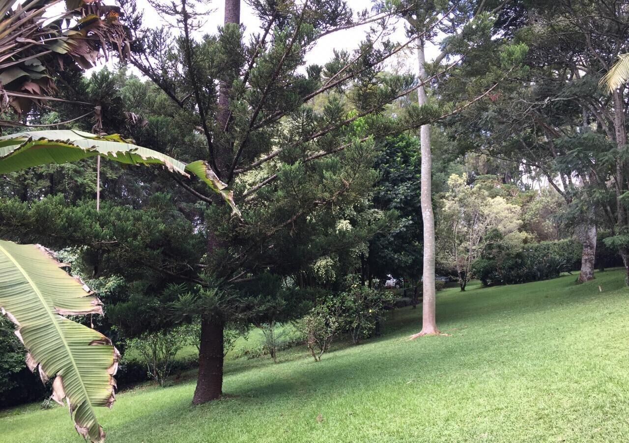Half Acre Garden Plot with Parking at KSh 70M