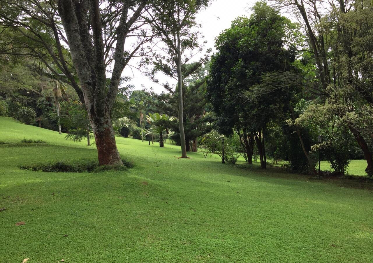Half Acre Garden Plot with Parking at KSh 70M