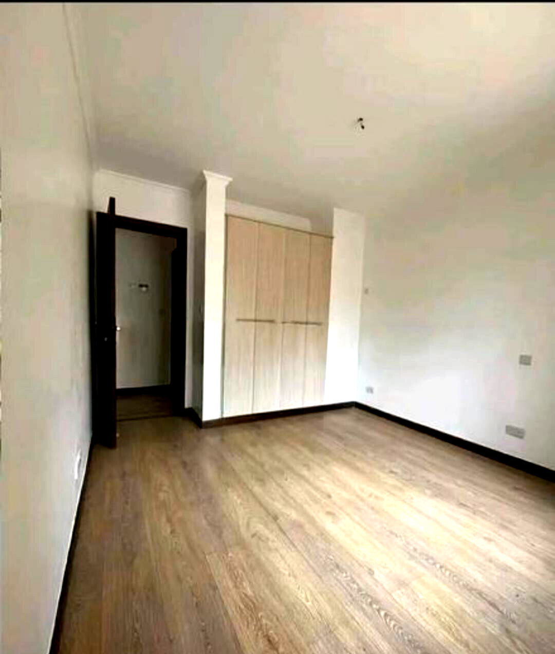4BR All-Ensuite Townhouse with Private Garden & DSQ - Lavington