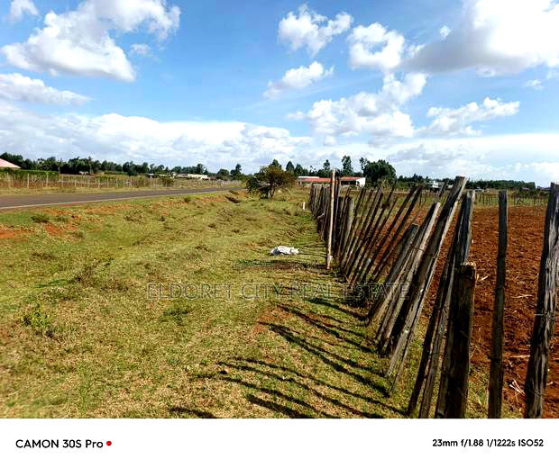 1/2 Acre Kiplombe Touching Tarmac With Title