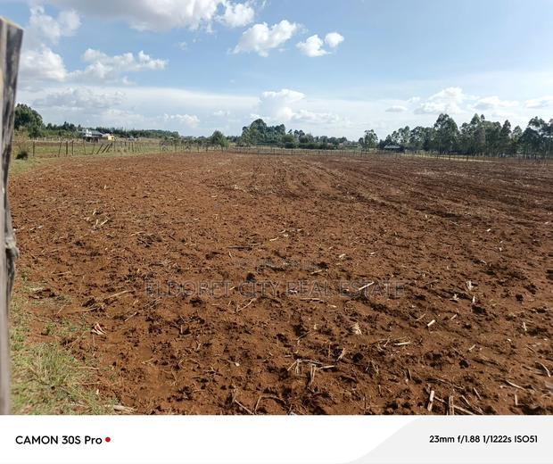 1/2 Acre Kiplombe Touching Tarmac With Title