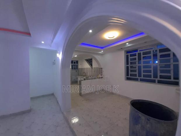 4bdrm Bungalow in Thika Tola for rent