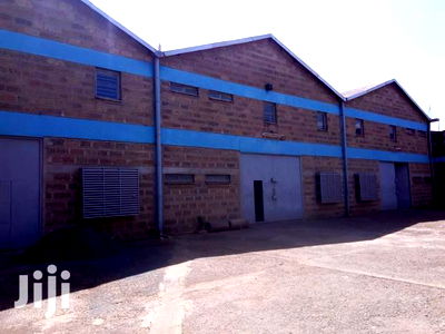 Warehouse 4500sqft On Falcon Rd Industrial Area For Sale - Image 2