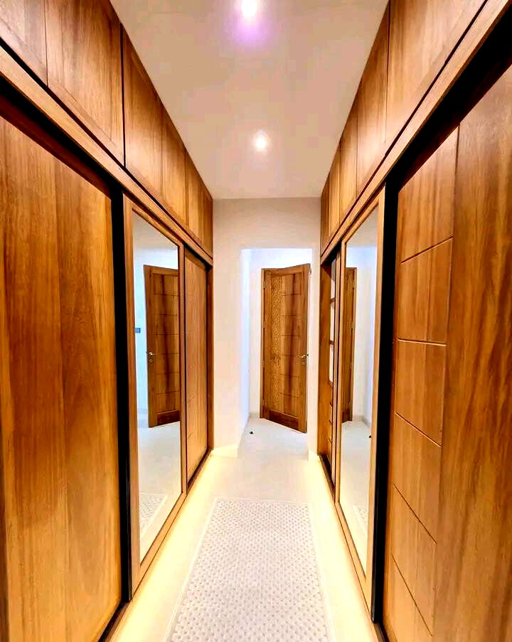 3BR All-Ensuite Apartment with Walk-In Closet & Pool - Nyali