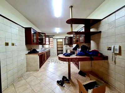 4bdrm Maisonette in Kilimani for sale - Image 4