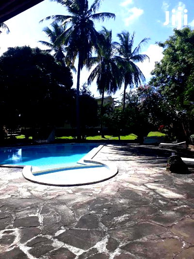 33 Rooms Hotel Mtwapa - Image 4