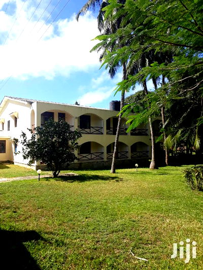 33 Rooms Hotel Mtwapa - Image 8