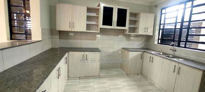 4bdrm Townhouse/Terrace in Nairobi Ndogo, Kikuyu for sale - Image 10