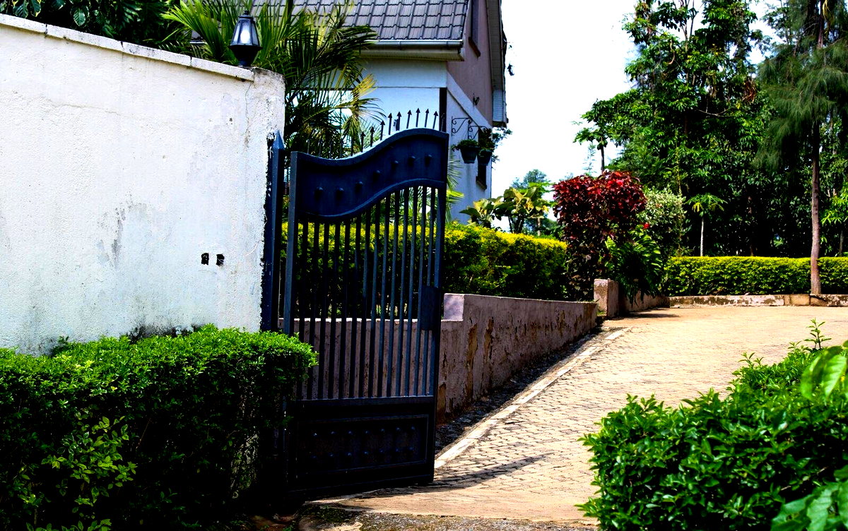 3BR Townhouse with 1-Bed SQ Near Mamboleo-Miwani Highway - Miwani