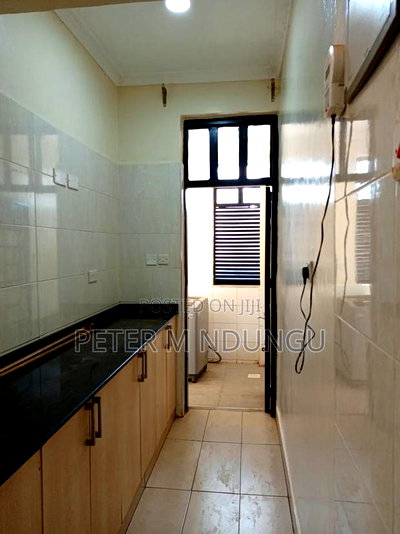 4bdrm Duplex in Thome for rent - Image 4