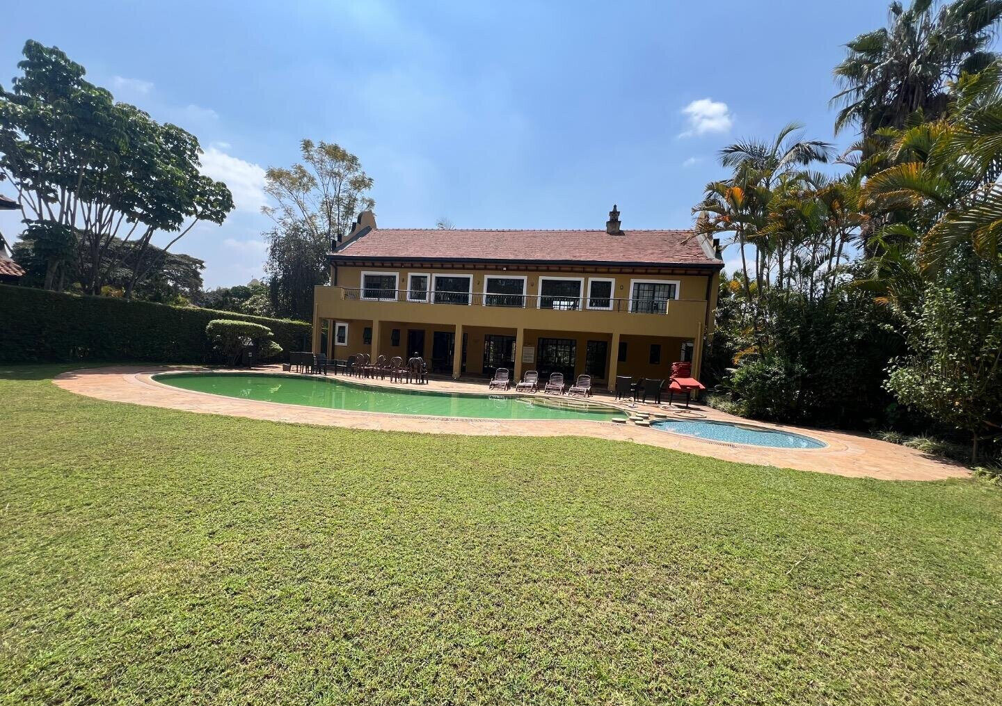 4BR All-Ensuite Townhouse with Private Sauna & Gym - Runda