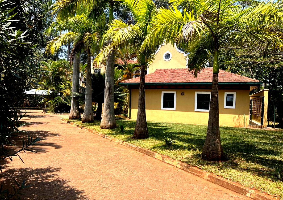 4BR All-Ensuite Townhouse with Private Sauna & Gym - Runda