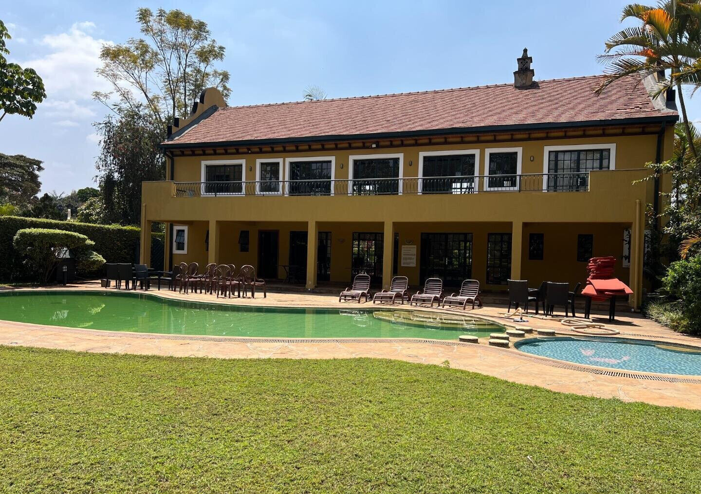 4BR All-Ensuite Townhouse with Private Sauna & Gym - Runda
