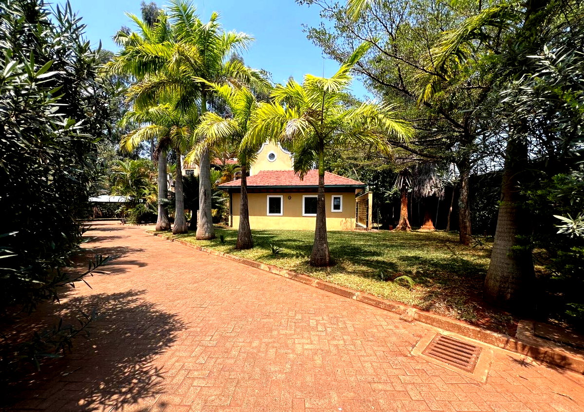 4BR All-Ensuite Townhouse with Private Sauna & Gym - Runda