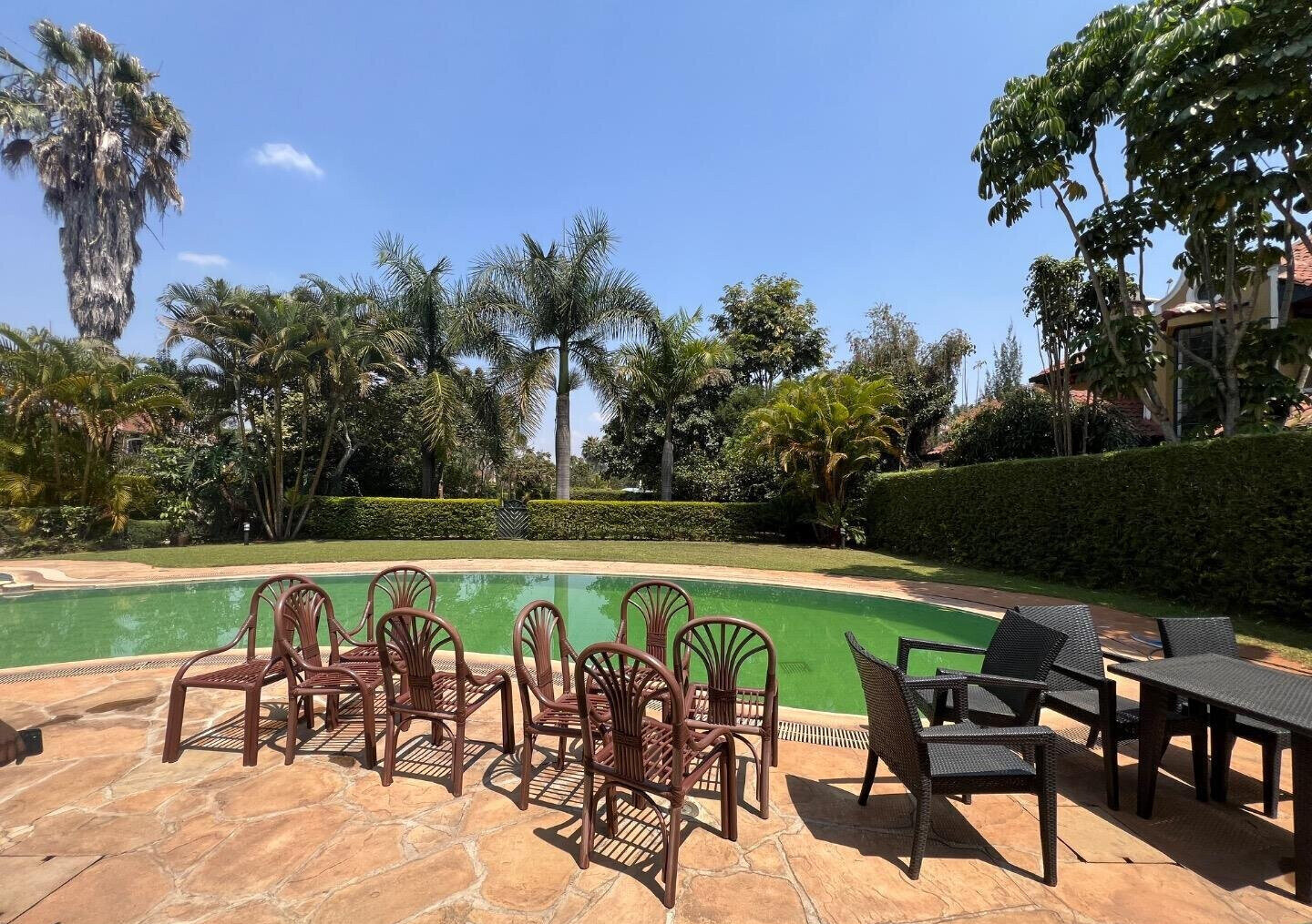 4BR All-Ensuite Townhouse with Private Sauna & Gym - Runda