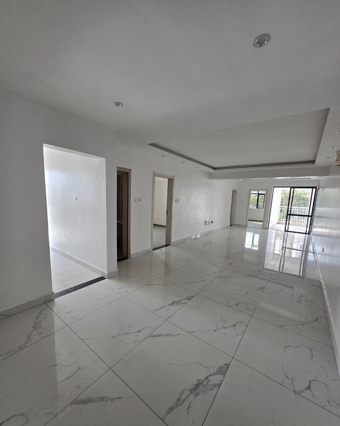3BR with DSQ, Gym & Kids' Playground - Hurlingham