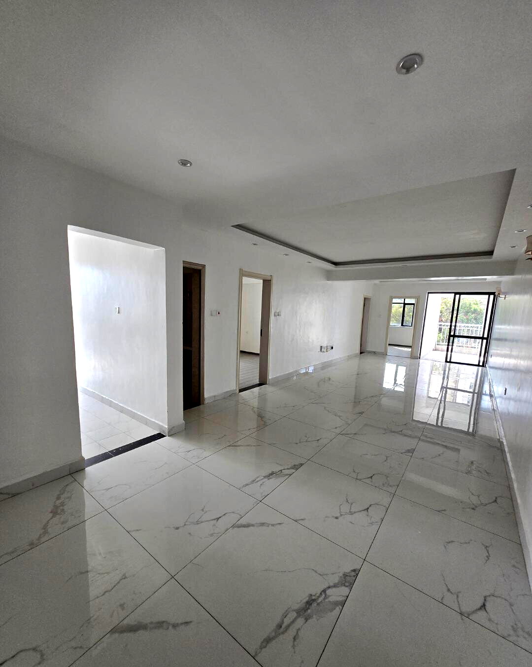 3BR with DSQ, Gym & Kids' Playground - Hurlingham