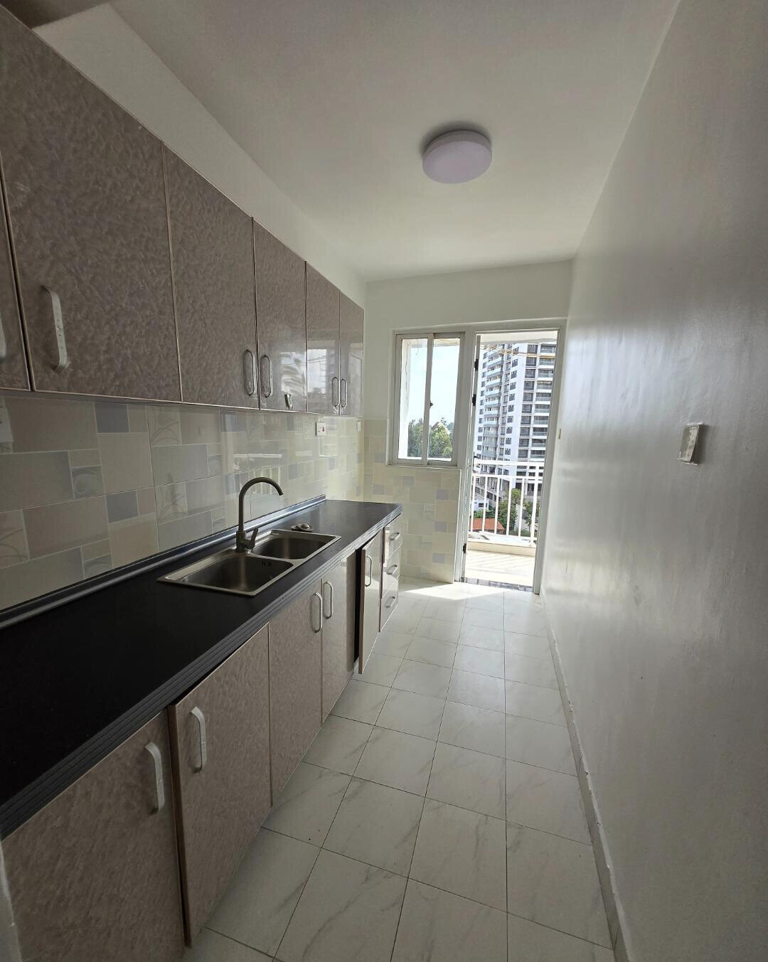 3BR with DSQ, Gym & Kids' Playground - Hurlingham