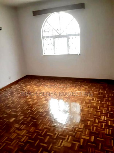 4bdrm House in Kyuna Estate for rent - Image 13