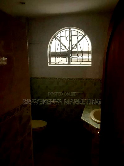 4bdrm House in Kyuna Estate for rent - Image 12