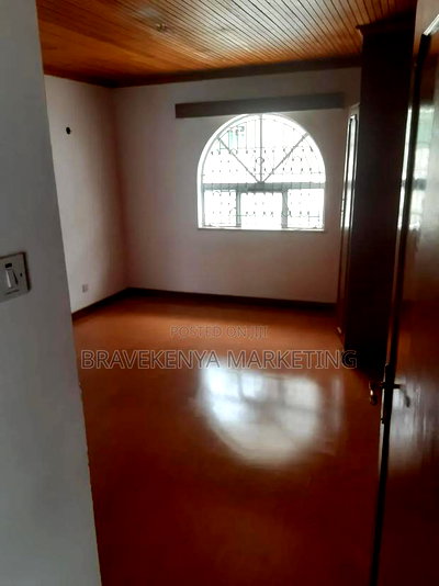 4bdrm House in Kyuna Estate for rent - Image 4