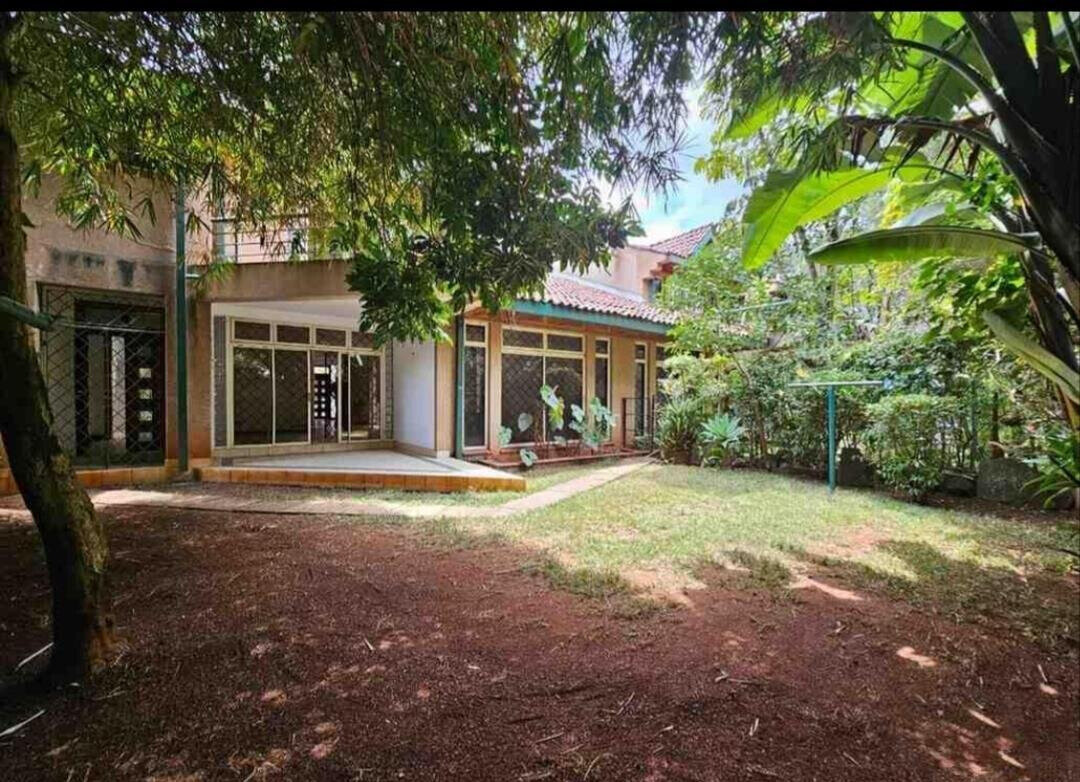 4BR Townhouse with DSQ & Sunken Lounge - Kilimani