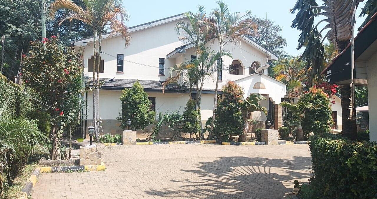 1/2 Acre 5BR Haven at KSh 450K