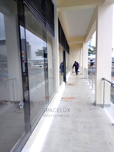 Smart Shops 990sqft - Image 4