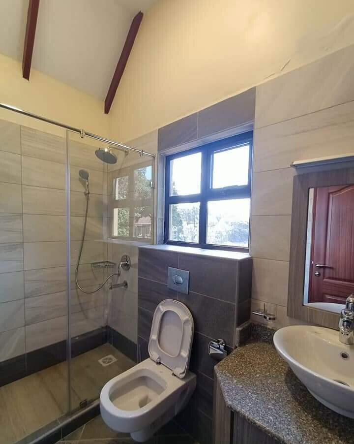 5-Ensuite Townhouse with Lift & Borehole - Lavington Gated