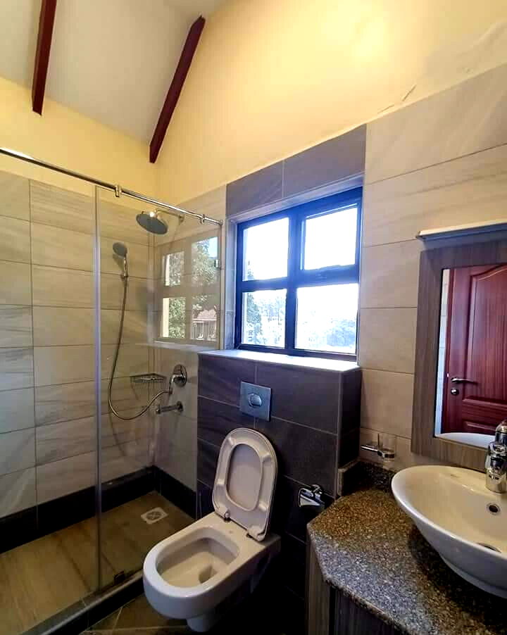 5-Ensuite Townhouse with Lift & Borehole - Lavington Gated