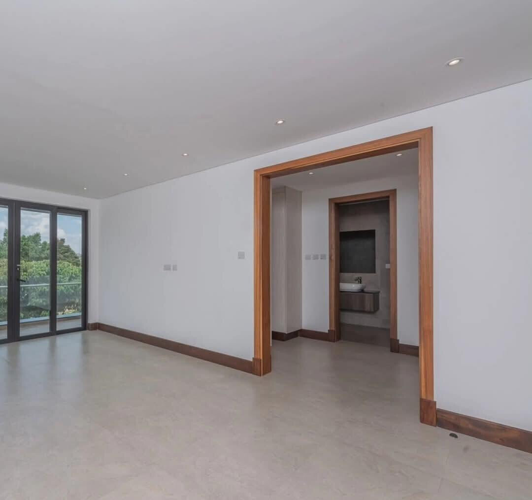 5 En-Suite Villa with Private Garden & Solar - Old Kitisuru