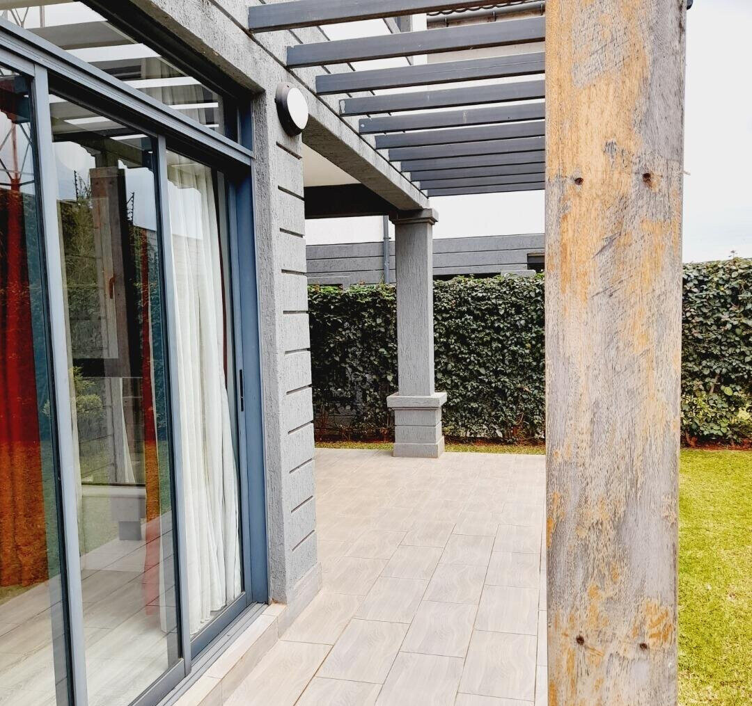 4BR All-Ensuite Villa with Pool & Gym - Runda, Nairobi