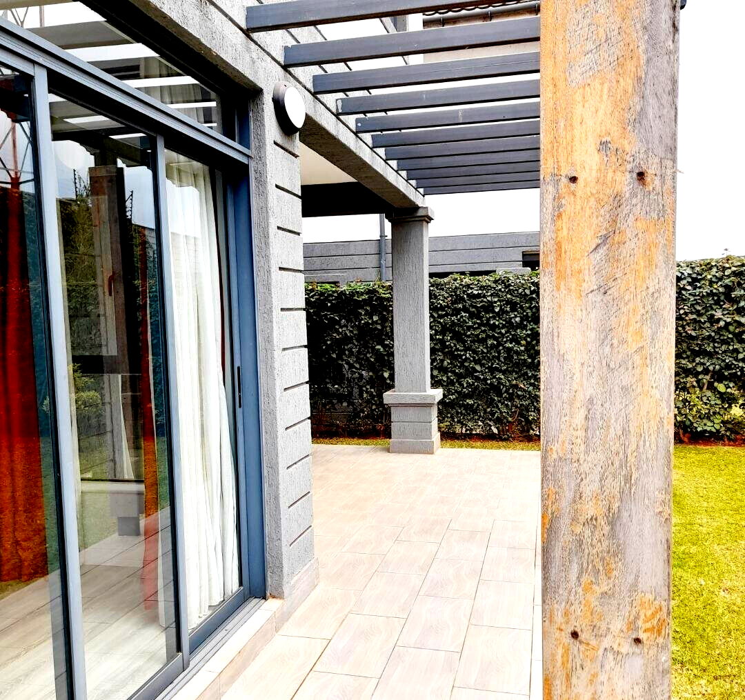4BR All-Ensuite Villa with Pool & Gym - Runda, Nairobi